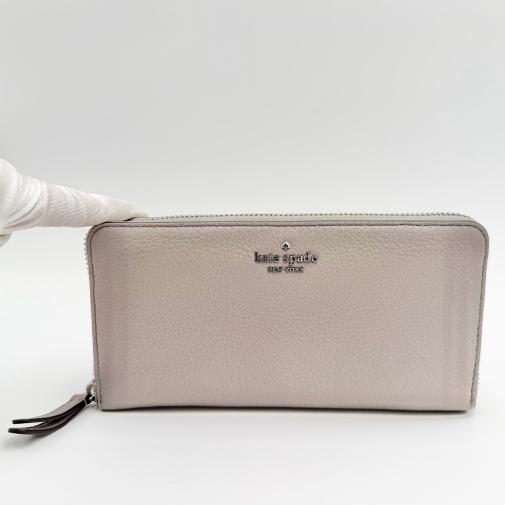 Nwot Kate Spade Large Continental Zip Wallet With Back Pocket